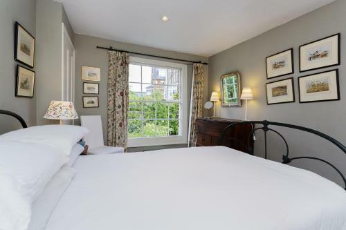 Veeve - Five Bedroom House In Greenwich