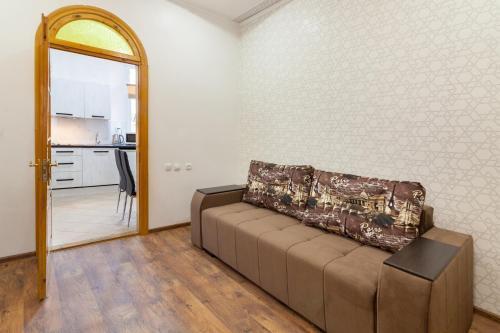 Apartment Panteleimona Kulisha 27
