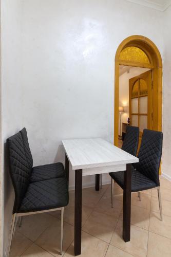 Apartment Panteleimona Kulisha 27