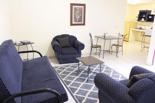 Dolphin Executives Hotel