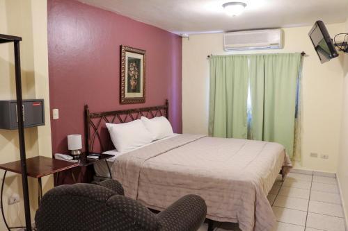 Dolphin Executives Hotel