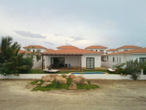 Tortuga Beach Villa