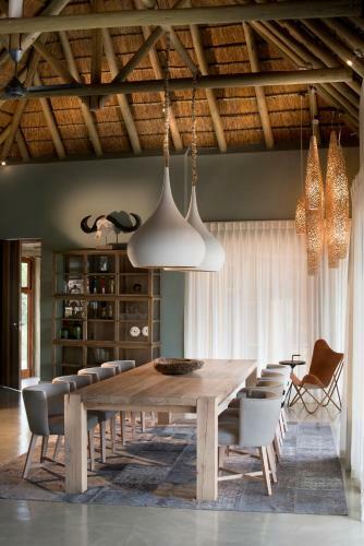 Hostal Mhondoro Safari Lodge & Villa