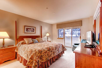 Hotel St. James Place