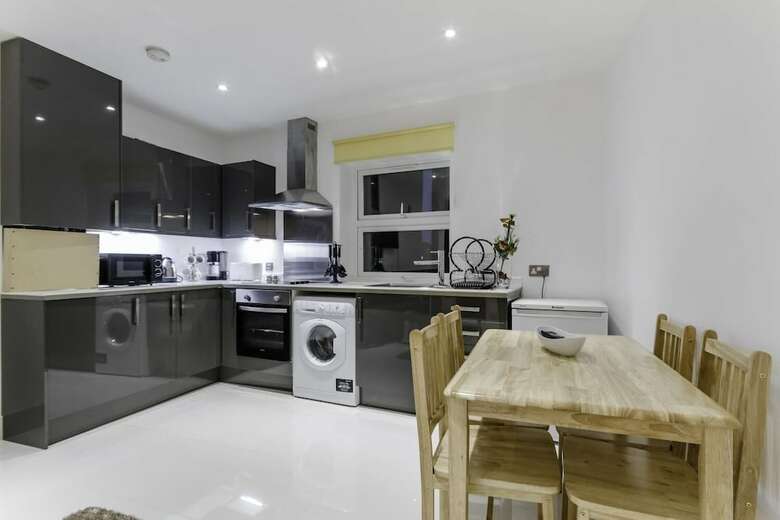 City Gate Serviced Apartments