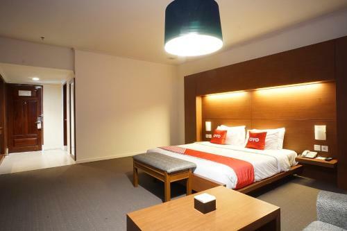 Adika Hotel Bahtera