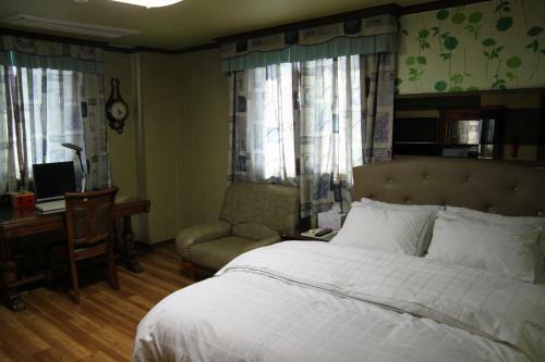 Gunsan Western Hotel
