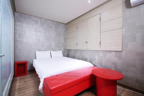 Apple Motel