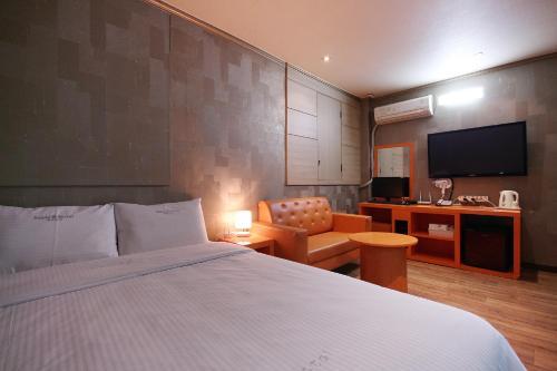 Apple Motel
