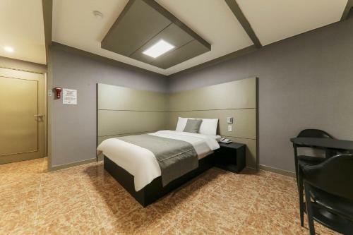 Major Hotel