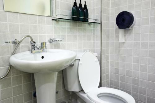 Hostal 24 Guesthouse Myeongdong Avenue