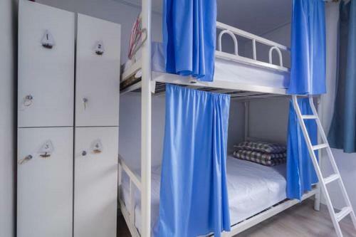 Hostal Yacht Guesthouse
