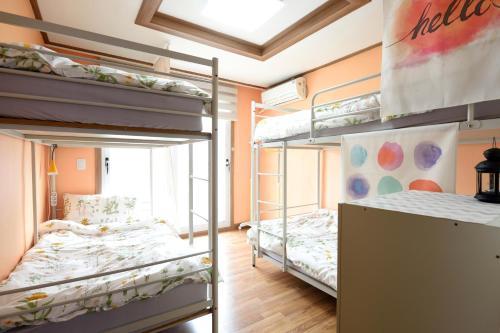 The One Hostel Hongdae In Seoul