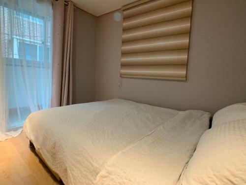Hostal J-honor Guesthouse