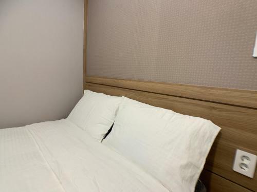 Hostal J-honor Guesthouse