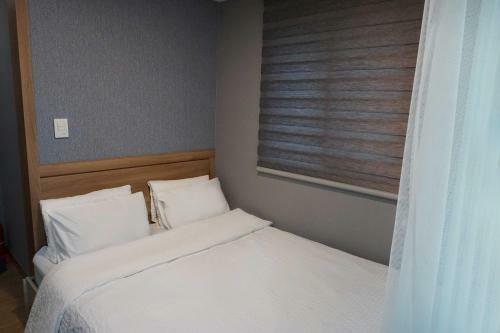 Hostal J-honor Guesthouse