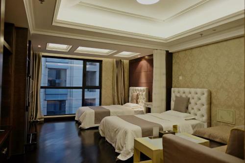 Ring Service Apartment No.8 On The East