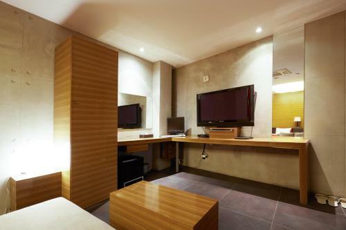 Tria Business & Boutique Hotel