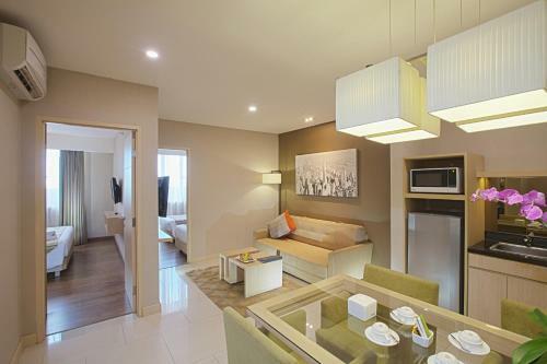Grand Whiz Hotel Kelapa Gading Jakarta