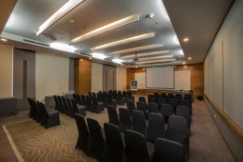 Grand Whiz Hotel Kelapa Gading Jakarta