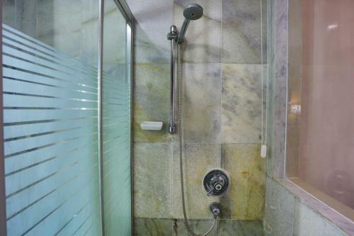 John's Pardede International Hotel