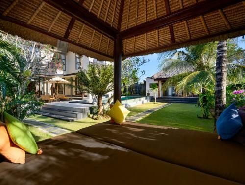 Balangan Beach Villa