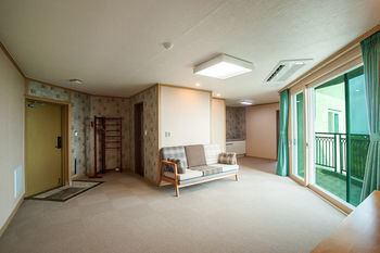 J.view Hotel