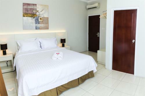 Hostal Topaz Residence