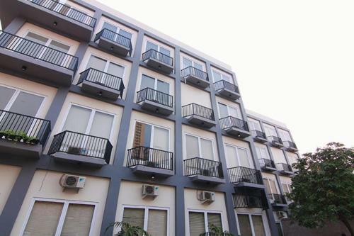 Hostal Topaz Residence