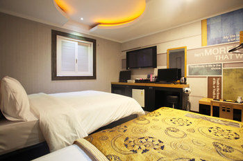 Luxe Hotel