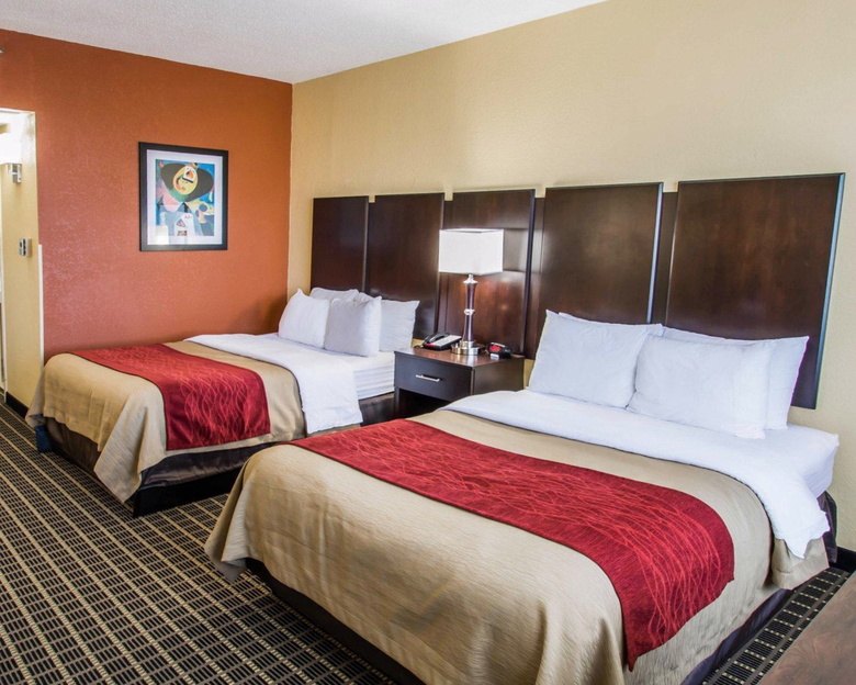 Hotel Clarion Inn & Suites Miami Airport