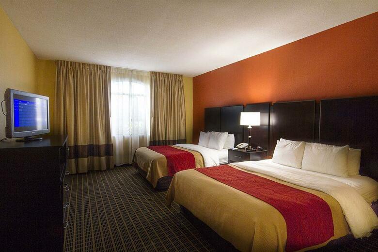 Hotel Clarion Inn & Suites Miami Airport