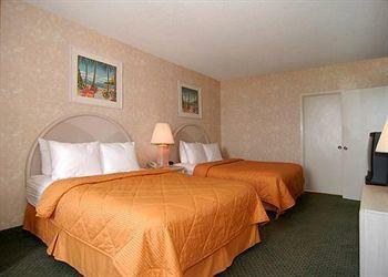 Hotel Clarion Inn & Suites Miami Airport