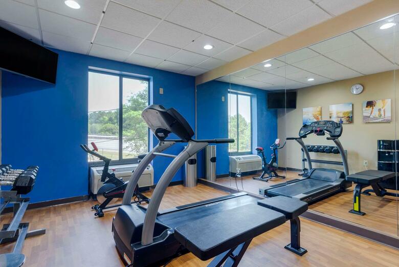 Hotel Comfort Suites
