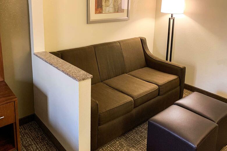 Hotel Comfort Suites