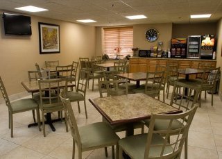 Hotel Comfort Inn (livonia)