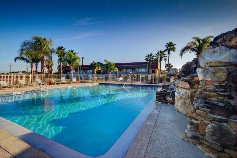 Hotel Comfort Inn
