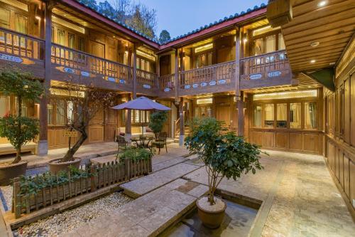 Lijiang Manxin Hotel & Resorts Dayan