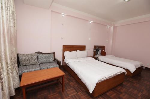 Albergue Famous House