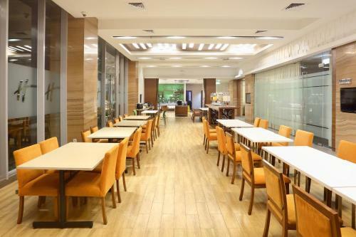 Hotel Holiday Inn Express Semarang Simpang Lima