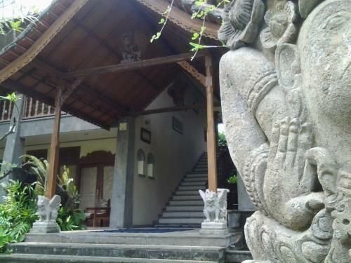 Hotel Nirwana Sea Side Cottages