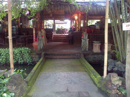 Hotel Nirwana Sea Side Cottages
