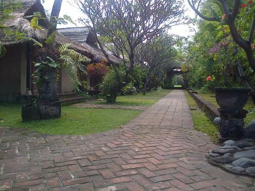 Hotel Nirwana Sea Side Cottages