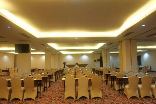 Megaland Hotel Solo