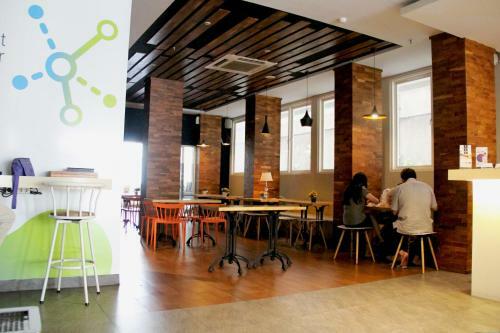 Cleo Hotel Basuki Rahmat