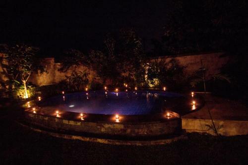 Ratna Villa