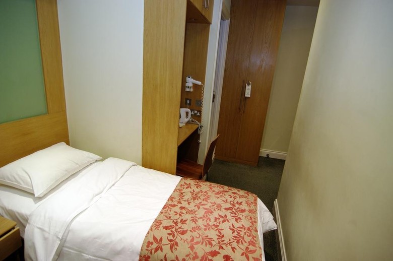Westbury Hotel