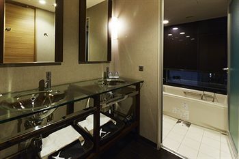 Cross Hotel Sapporo