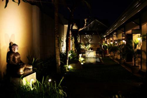 Grand Marto Hotel