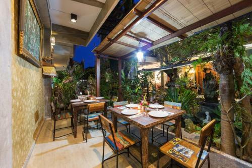 Hostal Sandat Bali Ubud